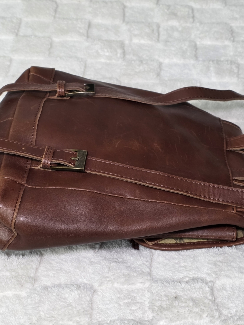Vintage L.L. Bean Town and Field Leather Rucksack Brown - Picture 3 of 10